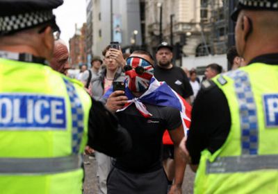    بريطانيا تدرس تشديد قواعد استقرار المهاجرين