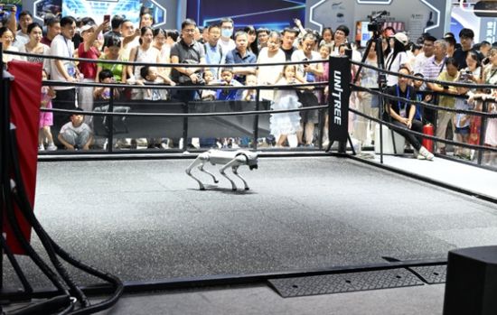 مناطق تعرض أحدث تقنيات الذكاء الاصطناعي خلال معرض هانغتشو