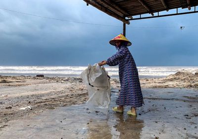 مقتل 2 وفقد 17 مع اجتياح الإعصار بوالوي لفيتنام