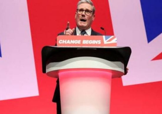 محتج مناصر للفلسطينيين يقاطع خطابًا لوزيرة المالية البريطانية