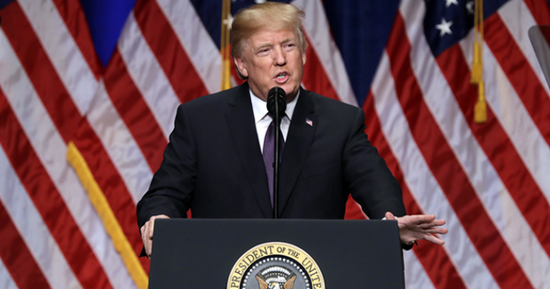 ترامب يفرض تعريفات جمركية على الأفلام المنتجة خارج أمريكا