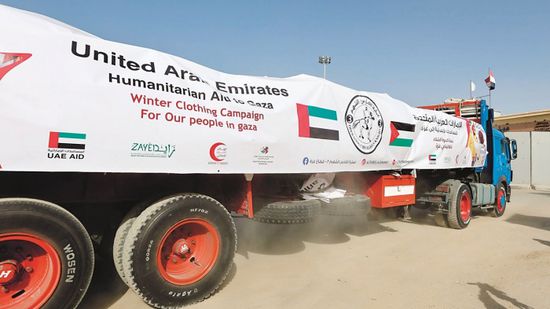 قافلة مساعدات إماراتية تستعد لدخول غزة