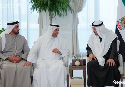 رئيس الإمارات يستقبل حاكم الفجيرة في قصر البحر