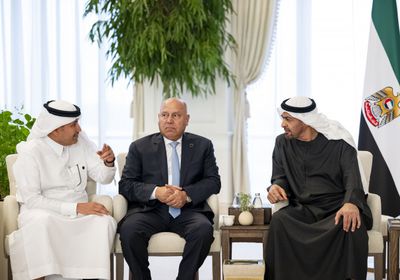 رئيس الإمارات يستقبل المشاركين في معرض "جلوبال ريل 2025"