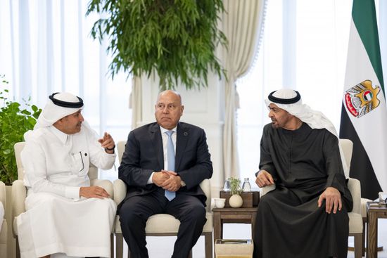 رئيس الإمارات يستقبل المشاركين في معرض "جلوبال ريل 2025"