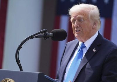 ترامب: أمرت بإرسال غواصتين نوويتين إلى سواحل روسيا