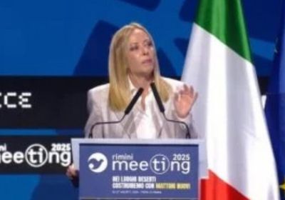 رئيس الوزراء الإيطالية تدعو أسطول المساعدات لغزة على التوقف الآن