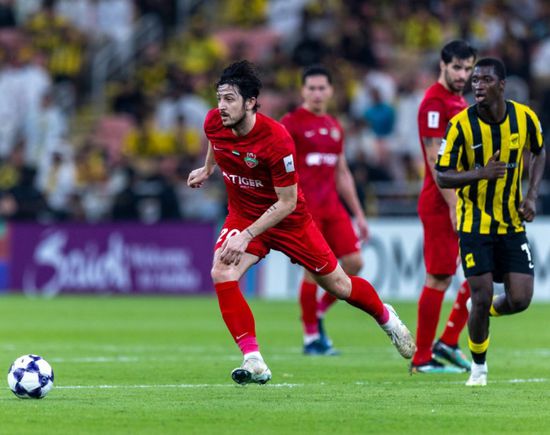 شباب الأهلي الإماراتي يهزم اتحاد جدة بأبطال آسيا