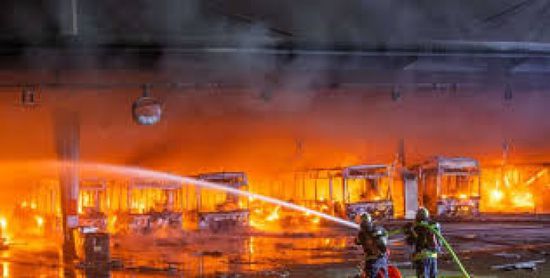       حريق يعلق الرحلات الجوية في مطار شتوتغارت بألمانيا