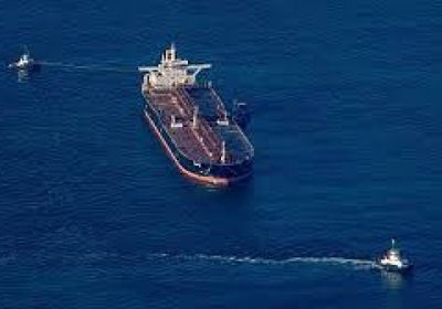 فرنسا: اعتقال اثنين من طاقم ناقلة النفط الروسية المحتجزة