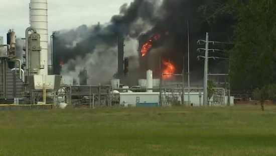 اندلاع حريق في مصفاة لشيفرون بأمريكا