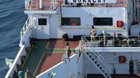 الناقلة التابعة للأسطول الشبح الروسي أبحرت بعد اعتراضها في فرنسا