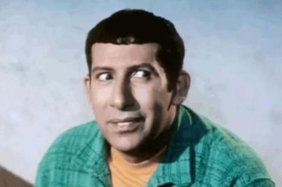 هاني رمزي يحتفل غداً بزفاف نجله في أجواء أسرية بعد أشهر من خطوبته