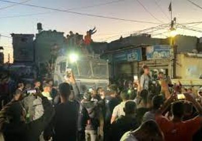 احتفالات عارمة بشوارع غزة احتفالاً برد حماس