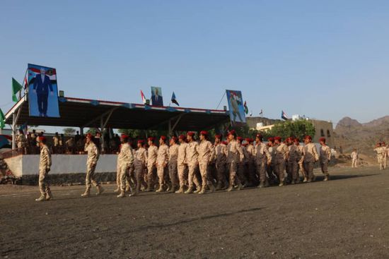 وزير الدفاع يتفقد جاهزية اللواء الخامس دعم وإسناد