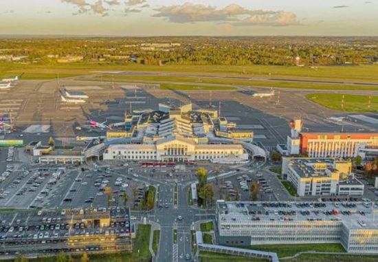 ليتوانيا تعيد فتح مطار فيلنيوس بعد تعليق مؤقت بسبب مناطيد