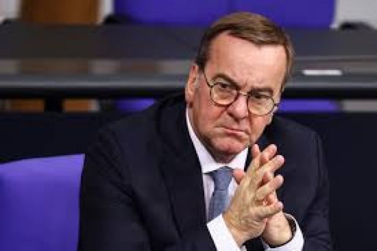 وزير الدفاع الألماني يدعو للهدوء بعد رصد مسيرات في أجواء مطار ميونيخ