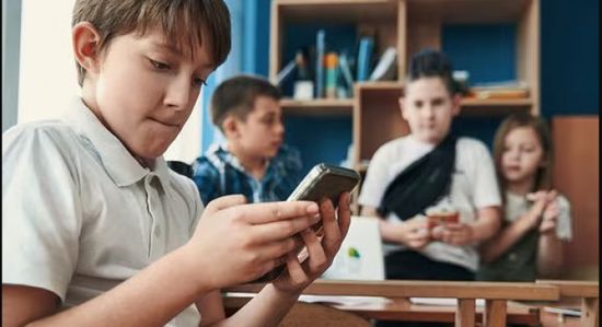    ألمانيا تدعم حظر الهواتف المحمولة في المدارس الابتدائية
