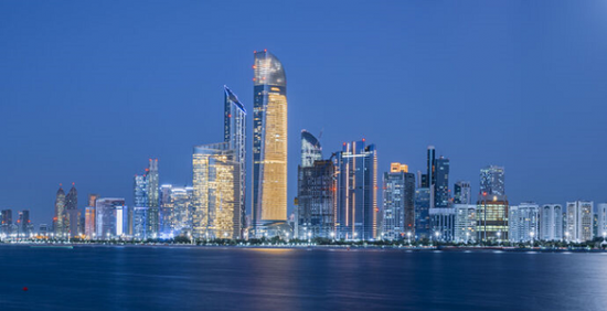 نمو الاقتصاد غير النفطي يدفع الناتج المحلي الإجمالي لأبوظبي