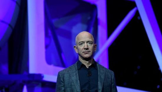 جيف بيزوس: الإنفاق على الذكاء الاصطناعي يعود بفوائد ضخمة