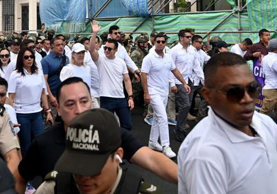 نجاة رئيس الإكوادور من محاولة اغتيال