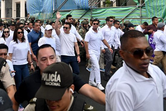 نجاة رئيس الإكوادور من محاولة اغتيال