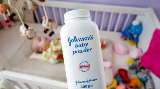    تغريم "جونسون آند جونسون" مليار دولار لعائلة ضحية بودرة الأطفال