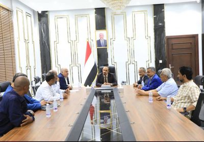 محافظ حضرموت ومؤسسة الكهرباء يبحثان احتياجات قطاع التوليد