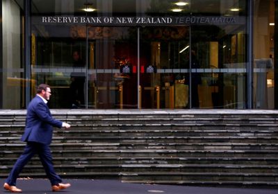 المركزي النيوزيلندي يخفض الفائدة بـ 50 نقطة أساس