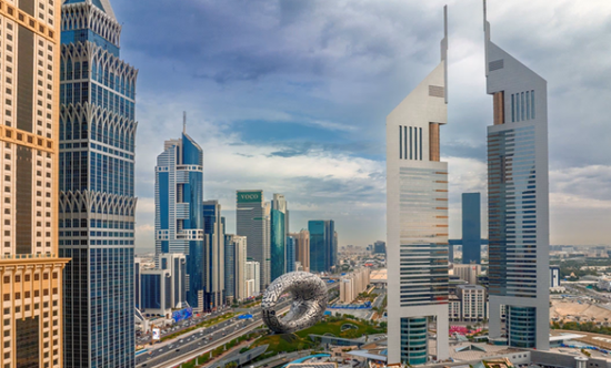 دبي تطلق تصريحًا لشركات المناطق الحرة للعمل في السوق الرئيسي