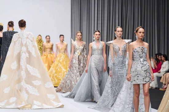 أسبوع الموضة في باريس يشهد تجديدًا