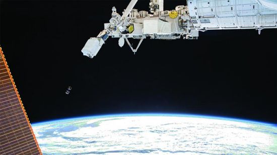 مستثمر تكنولوجيا أوروبي يحث القارة على تطوير صناعة الفضاء