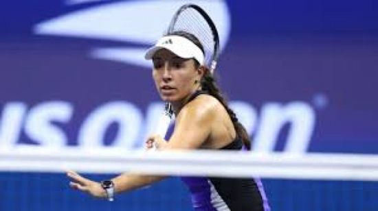 حاملة اللقب سبالينكا تضرب موعدًا مع بيجولا