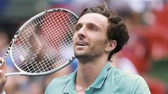 فاشيرو يسيطر على لقب شنغهاي لأساتذة التنس