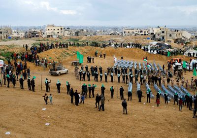 حماس توضح سبب تسليمها 4 جثث رهائن إسرائيليين فقط