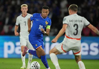 التعادل الإيجابي يحسم مواجهة فرنسا وأيسلندا بتصفيات المونديال