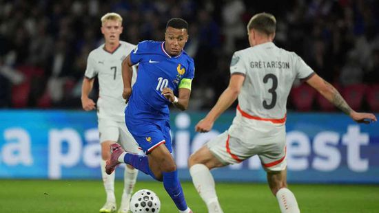 التعادل الإيجابي يحسم مواجهة فرنسا وأيسلندا بتصفيات المونديال