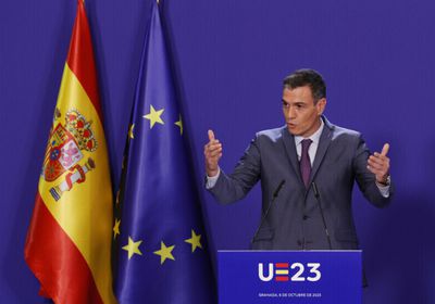 إسبانيا: لن نلغي الحظر على توريد الأسلحة لإسرائيل