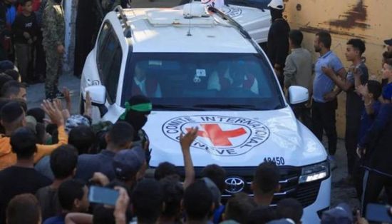 تنفيذاً لخطة ترامب.. حماس تسلم 4 جثامين رهائن جدد