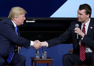 ترامب يكرّم الراحل تشارلي كيرك بالميدالية الرئاسية للحرية