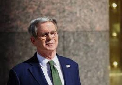 وزير الخزانة الأمريكي: خسارة 15 مليار دولار يوميًا بالإغلاق الحكومي