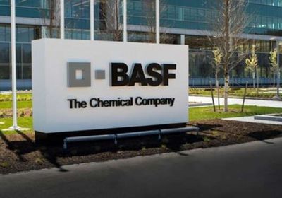 "باسف" توافق على بيع حصة بوحدة أعمال الطلاء لـ "كارلايل"