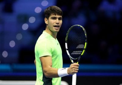 ألكاراز يدافع عن مشاركته في بطولات استعراضية للتنس