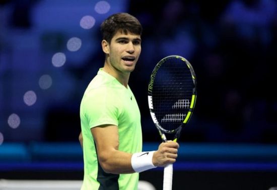 ألكاراز يدافع عن مشاركته في بطولات استعراضية للتنس