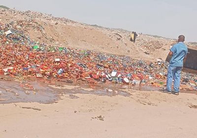 إتلاف 15 طنا من العصائر منتهية الصلاحية في المنصورة