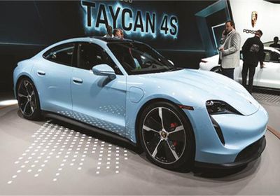 سهم "شاومي" يهبط بعد حادث لسيارتها الكهربائية "إس يو7"