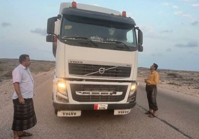 بعد وساطة.. تحرك ناقلات وقود من منطقة أحور إلى عدن