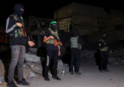 فتح تهاجم حماس بعد رفض التخلي عن السلاح