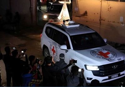 إسرائيل: حماس تستطيع إعادة جثامين 8 رهائن فوراً