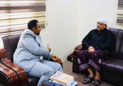 الكثيري يناقش خطط تطوير منظومة النقل البحري بالجنوب